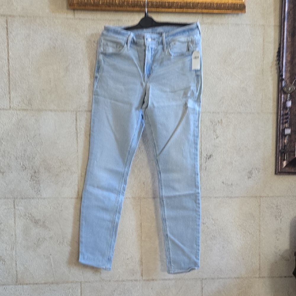 Old Navy Women's Light Blue Skinny Jeans